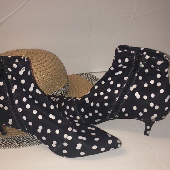 Betsey Johnson small very small heel I love that they are definitely an original - Picture 6 of 8